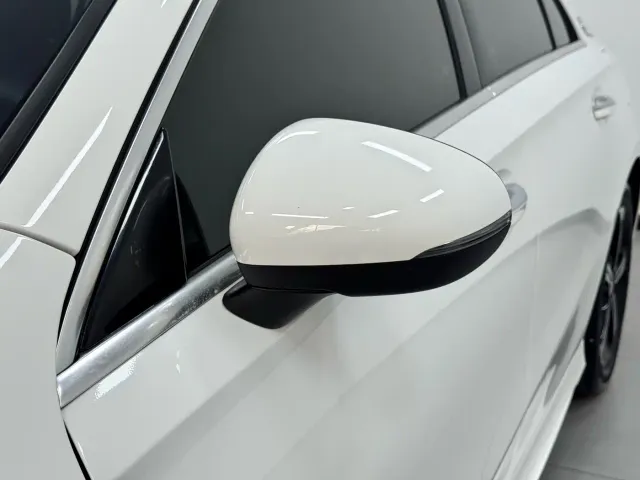 Mercedes-Benz A-Class — Фото автомобиля 12