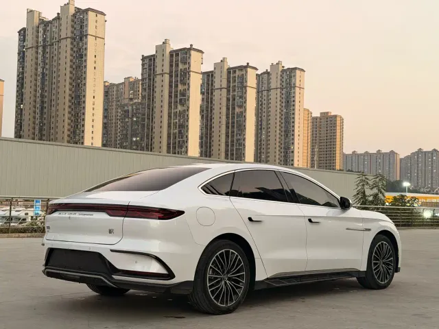 BYD Han — Фото автомобиля 4
