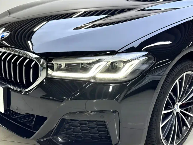 BMW 5 Series — Фото автомобиля 6