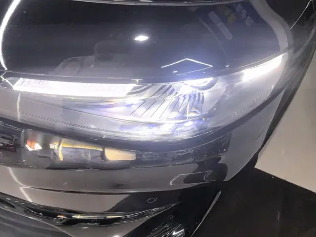 Leapmotor C10 — Фото автомобиля 5
