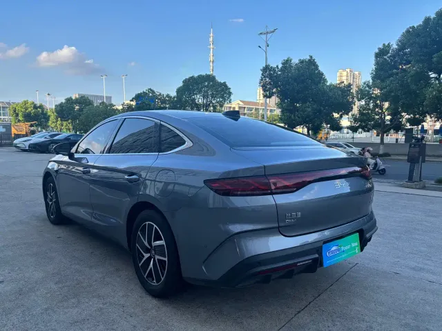 BYD Qin L — Фото автомобиля 8