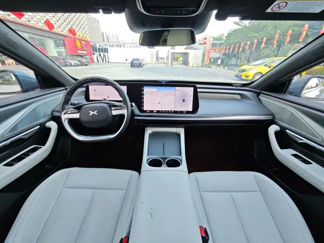 Xpeng P7 — Фото автомобиля 9