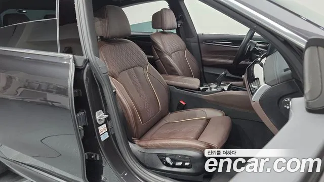 BMW Gran Turismo — Фото автомобиля 12