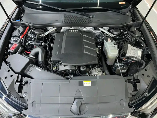 Audi A6L — Фото автомобиля 12