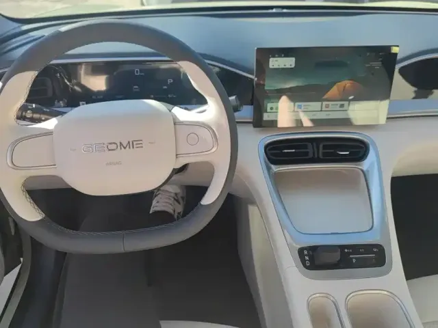 Geely Starry Wish — Фото автомобиля 12