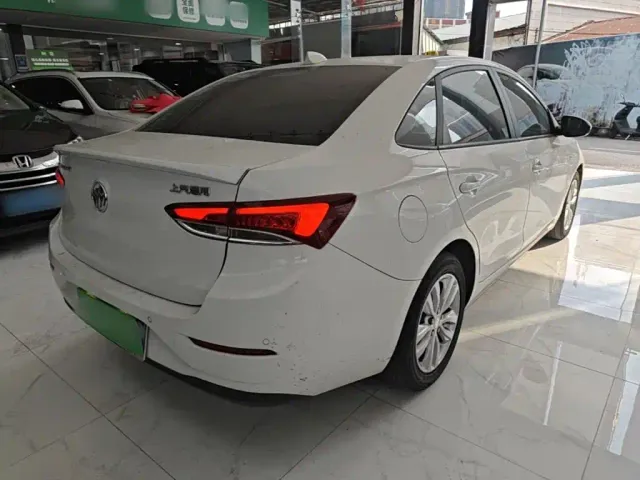 Buick Excelle — Фото автомобиля 6