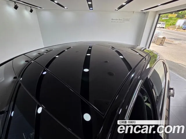 Mercedes-Benz S-Class — Фото автомобиля 12