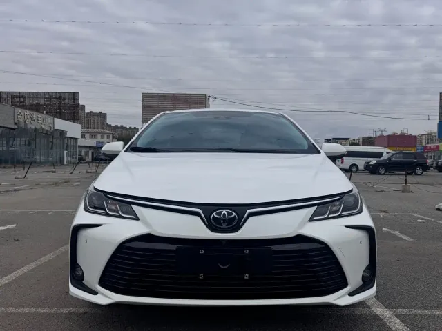 Toyota Corolla — Фото автомобиля 2