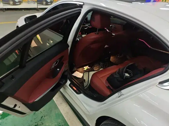 BMW i3 — Фото автомобиля 4