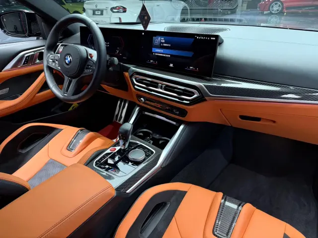 BMW M4 — Фото автомобиля 8