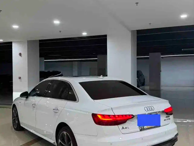 Audi A4L — Фото автомобиля 5