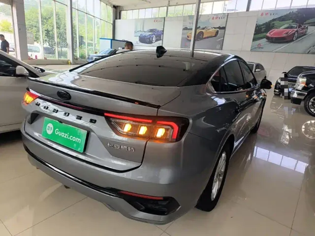 Ford Mondeo — Фото автомобиля 4
