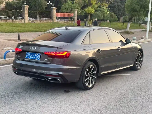 Audi A4L — Фото автомобиля 5
