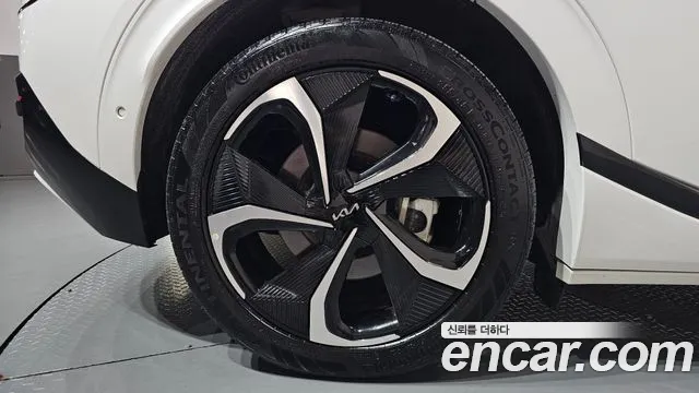 Kia EV6 — Фото автомобиля 5