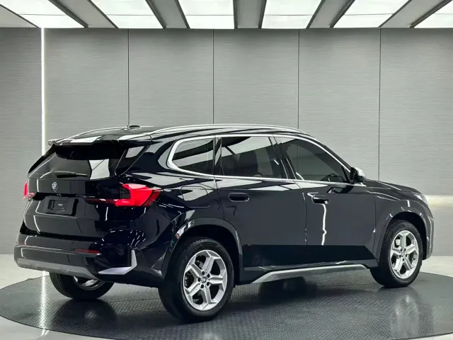 BMW X1 — Фото автомобиля 5