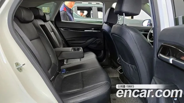 Kia Seltos Бензин 1.6 турбо 2WD — Фото автомобиля 12
