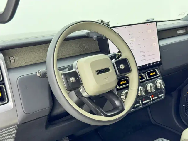 iCAR V23 — Фото автомобиля 10