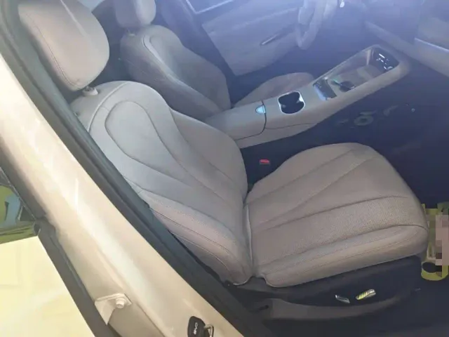 BYD Sealion 06 — Фото автомобиля 24