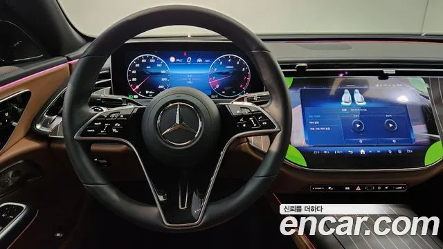 Mercedes-Benz E-Class — Фото автомобиля 15
