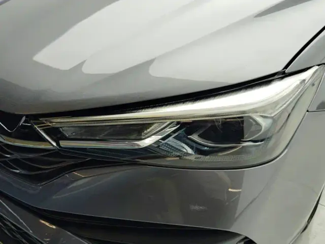 Roewe i5 — Фото автомобиля 5