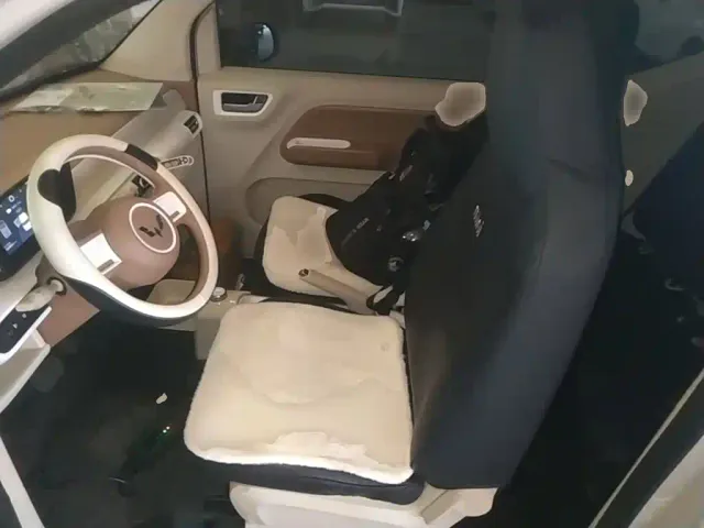 Wuling Hongguang Mini EV — Фото автомобиля 14
