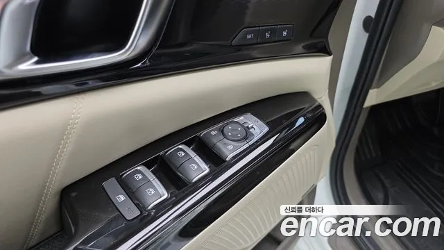 Kia Canival Carnival 4 поколение Дизель 9 мест Hi-Limousine — Фото автомобиля 12