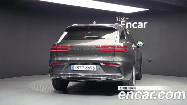 Genesis GV70 — Фото автомобиля 4
