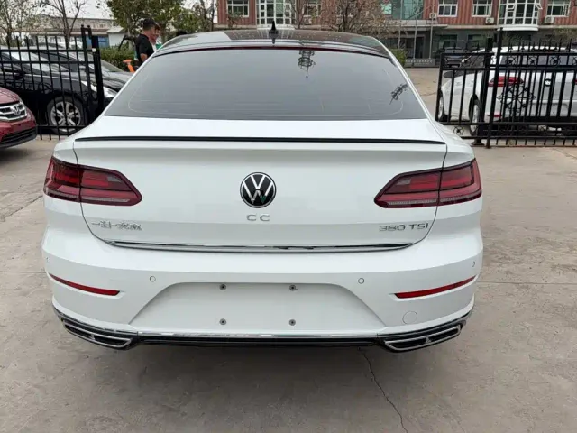 Volkswagen CC — Фото автомобиля 10