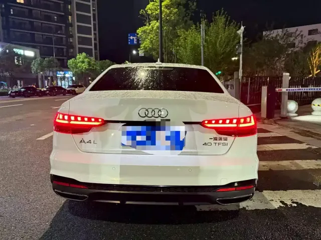 Audi A4L — Фото автомобиля 9