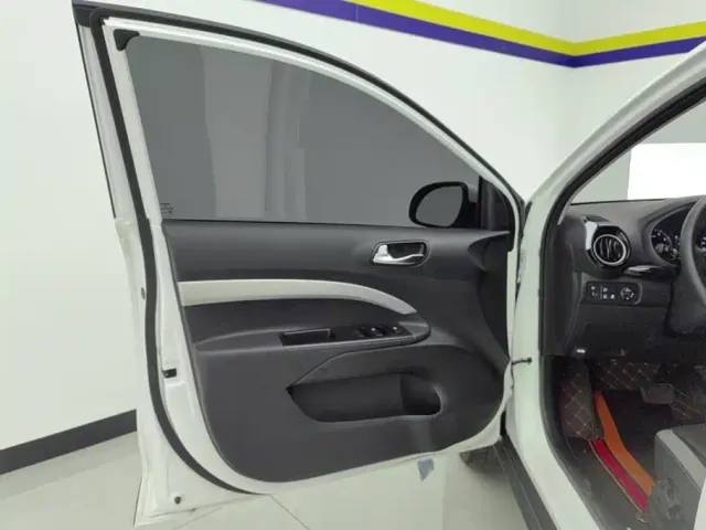 Kia KX1 — Фото автомобиля 7