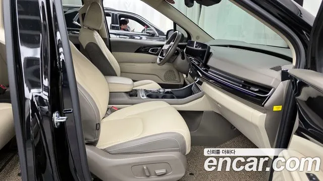 Kia Canival Новый Carnival 4 поколение Дизель 9 мест Signature — Фото автомобиля 11