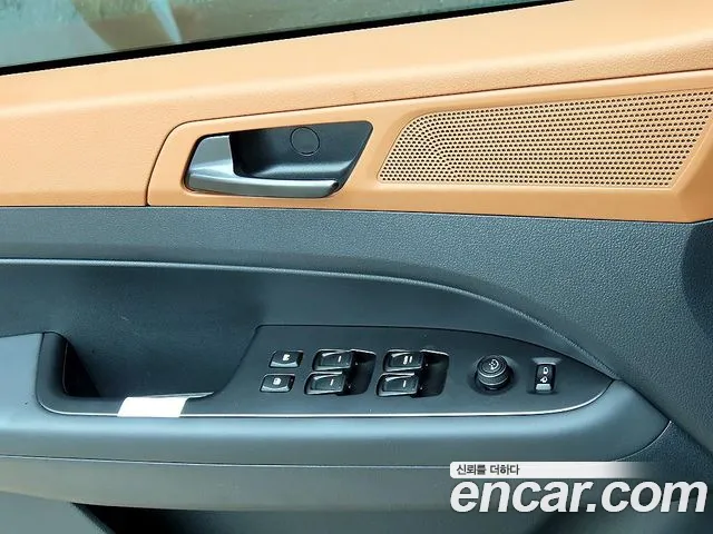 KG_Mobility_Ssangyong Musso Musso (Q300) Дизель 2.2 4WD — Фото автомобиля 11