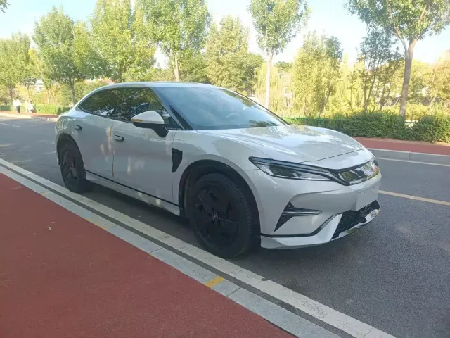 BYD Song L EV — Фото автомобиля 3