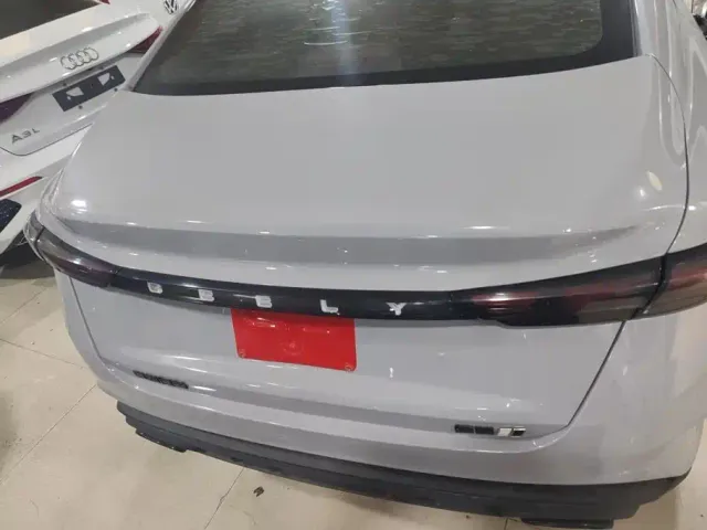 Geely Binrui — Фото автомобиля 4
