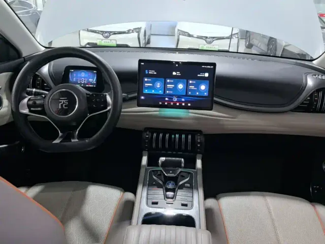 BYD Yuan PLUS — Фото автомобиля 9