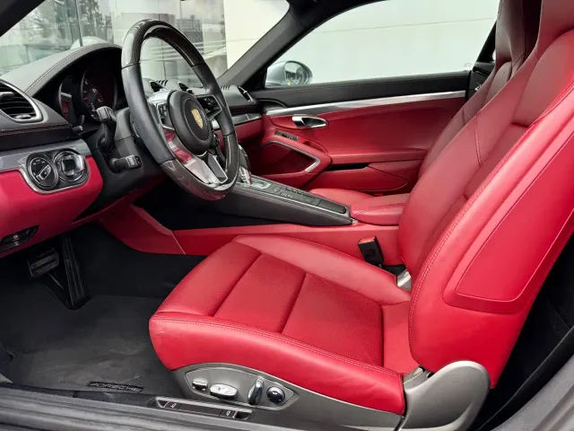 Porsche 718 — Фото автомобиля 15