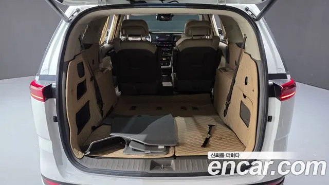 Kia Carnival Generation 4 — Фото автомобиля 25