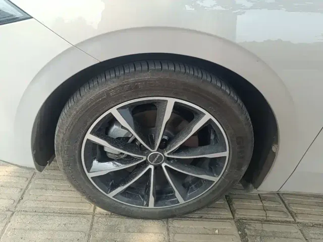 Roewe D7 — Фото автомобиля 22