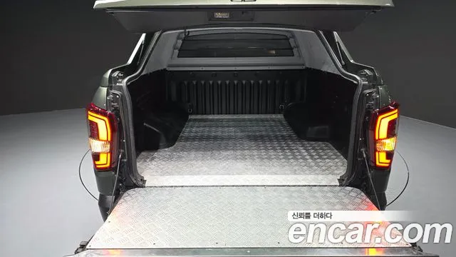 KG_Mobility_Ssangyong Rexton Новый Rexton Sport Khan Дизель 2.2 4WD — Фото автомобиля 20