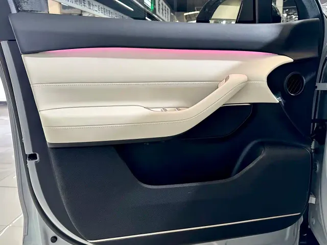 Nio ES6 — Фото автомобиля 16