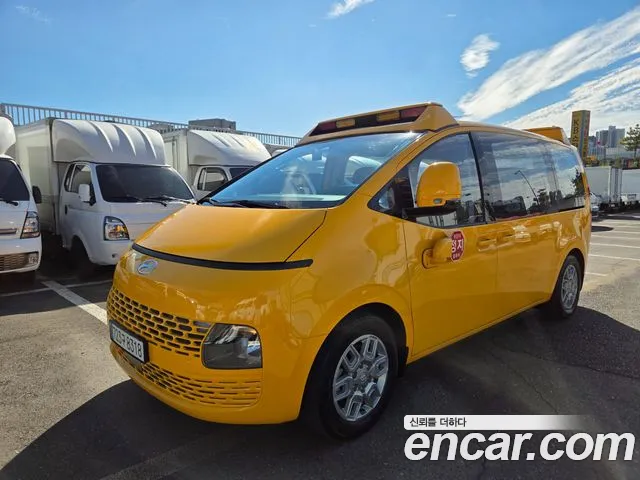 Фотография автомобиля — Hyundai Staria