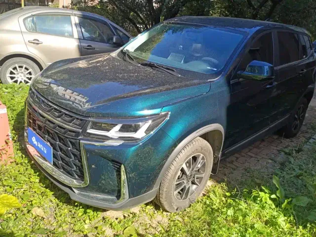 Фотография автомобиля — Forthing T5