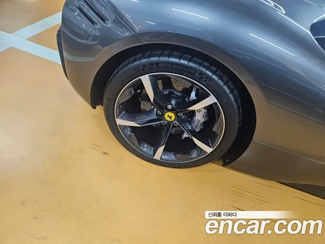 Ferrari SF90 — Фото автомобиля 14