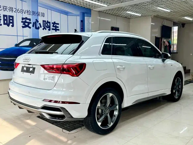 Audi Q3 — Фото автомобиля 4
