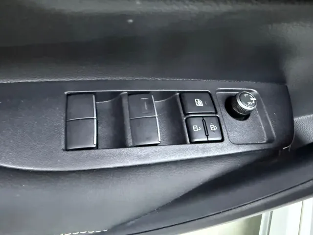 Toyota Corolla — Фото автомобиля 9