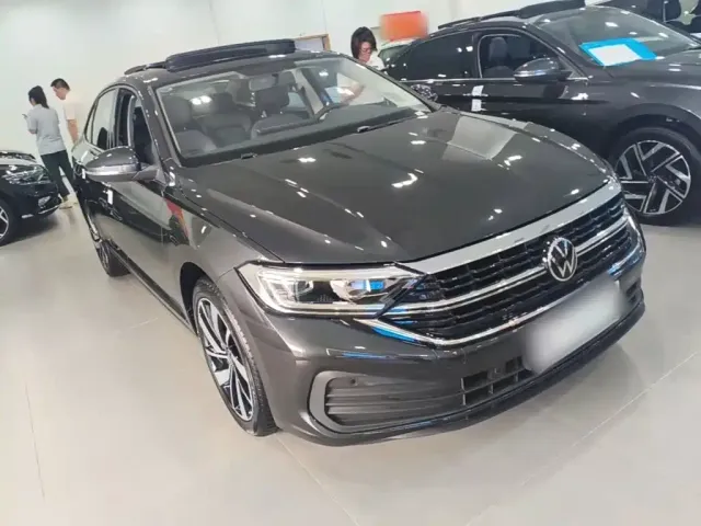 Volkswagen Sagitar — Фото автомобиля 3