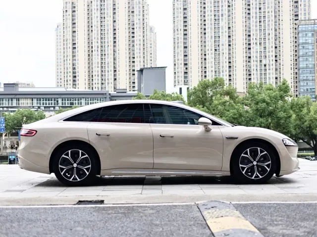 Luxeed S7 — Фото автомобиля 7