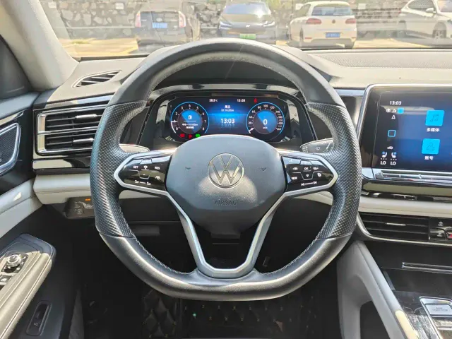 Volkswagen Teramont — Фото автомобиля 10