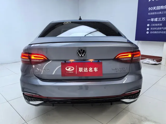 Volkswagen Lavida — Фото автомобиля 5