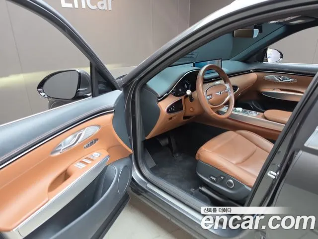 Genesis GV70 — Фото автомобиля 15